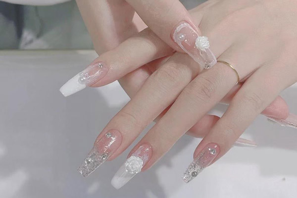 Mẫu nail Maria